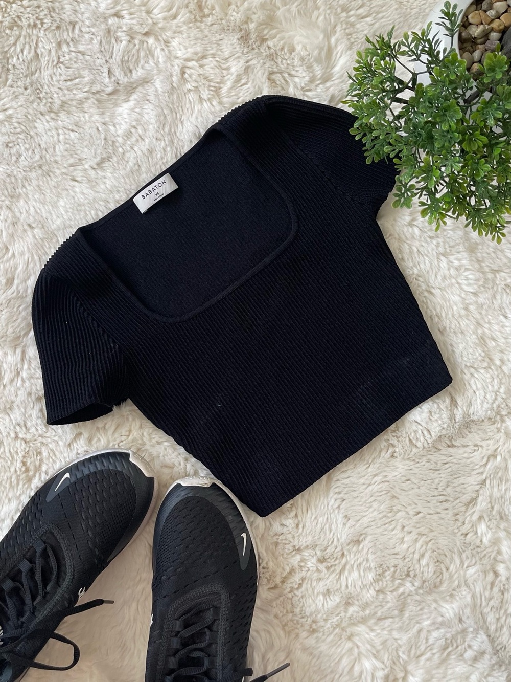 Babaton Aritzia Black Ribbed Square Neck Crop Top – Size XS